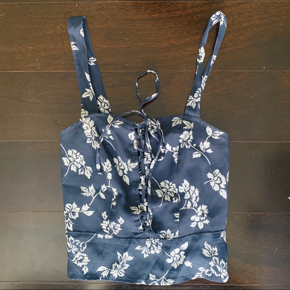 Flynn Skye Navy Floral Crop Top